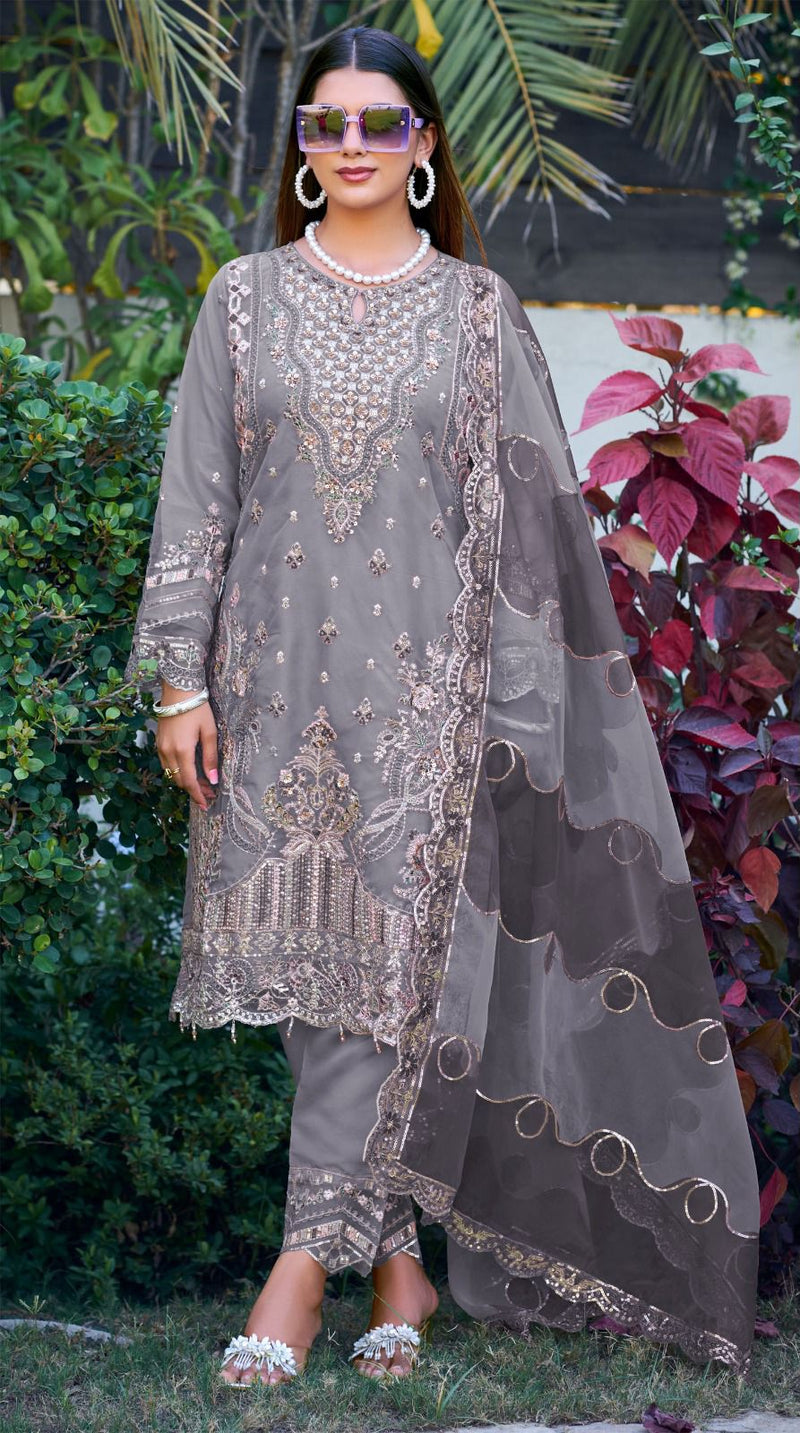 Husnara 5162 G Organza With Heavy Embroidery Worked Pakistani Suits