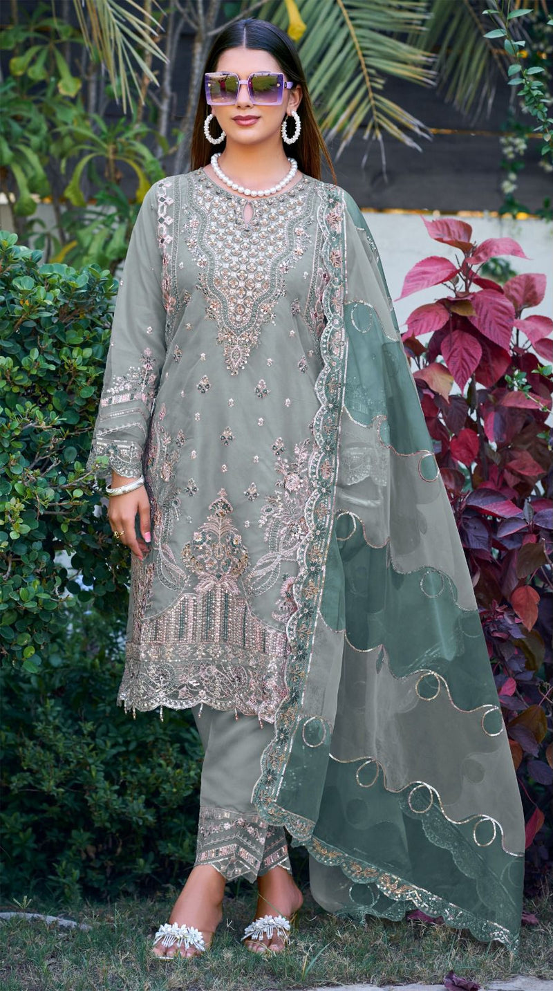 Husnara 5162 E Organza With Heavy Embroidery Worked Pakistani Suits